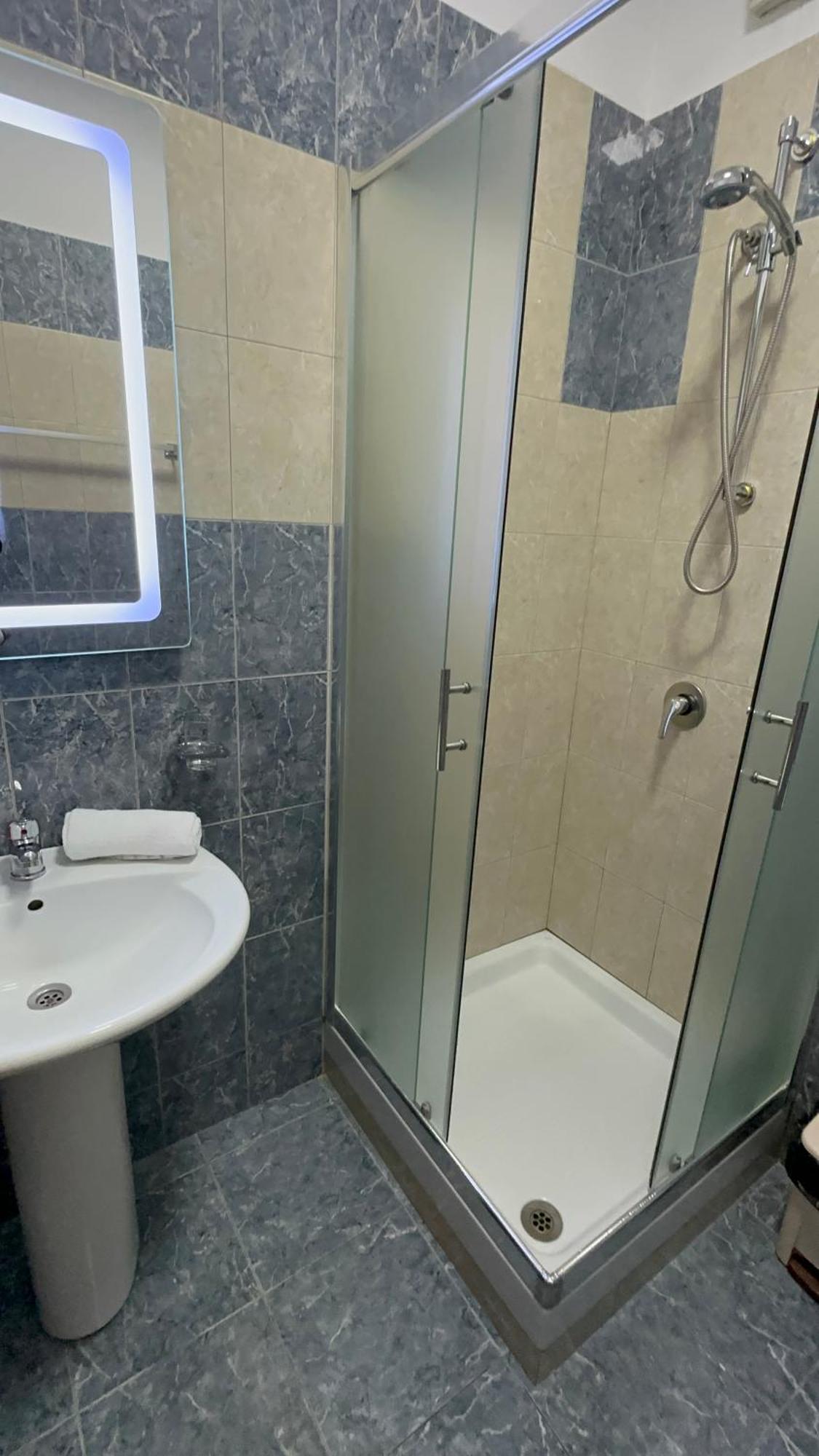 Dioras Apartment. Tirana Eksteriør billede