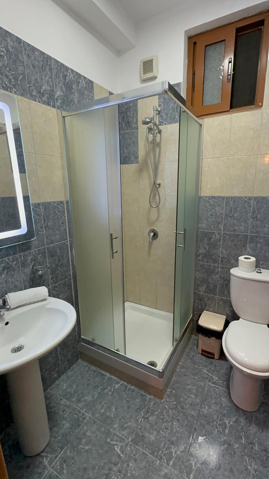 Dioras Apartment. Tirana Eksteriør billede